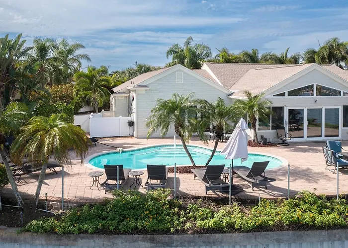 Holiday home Amazing Waterfront House With Pool In Indian Rocks Beach! *