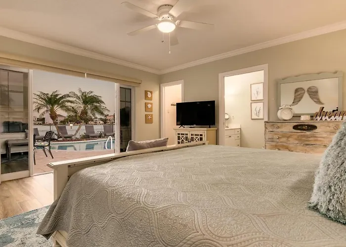 Holiday home Amazing Waterfront House With Pool In Indian Rocks Beach! *