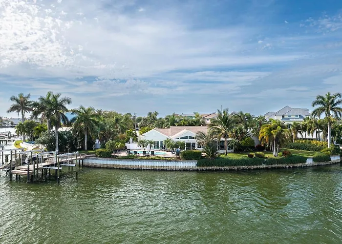 Holiday home Amazing Waterfront House With Pool In Indian Rocks Beach! Clearwater Beach