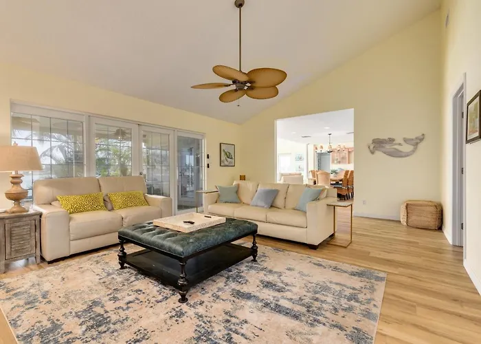 Amazing Waterfront House With Pool In Indian Rocks Beach! Holiday home Clearwater Beach